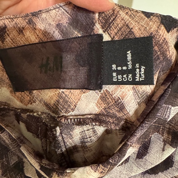 Stunning H&M Leopard Print Tiered Ruffle Mini ✨ - Picture 5 of 7